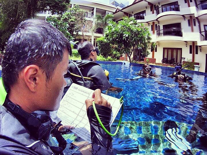 PADI INSTRUCTOR DEVELOPMENT COURSE