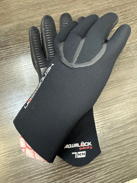 HENDERSON AQUALOCK QUICK DRY GOLVE 7MM SIZE M