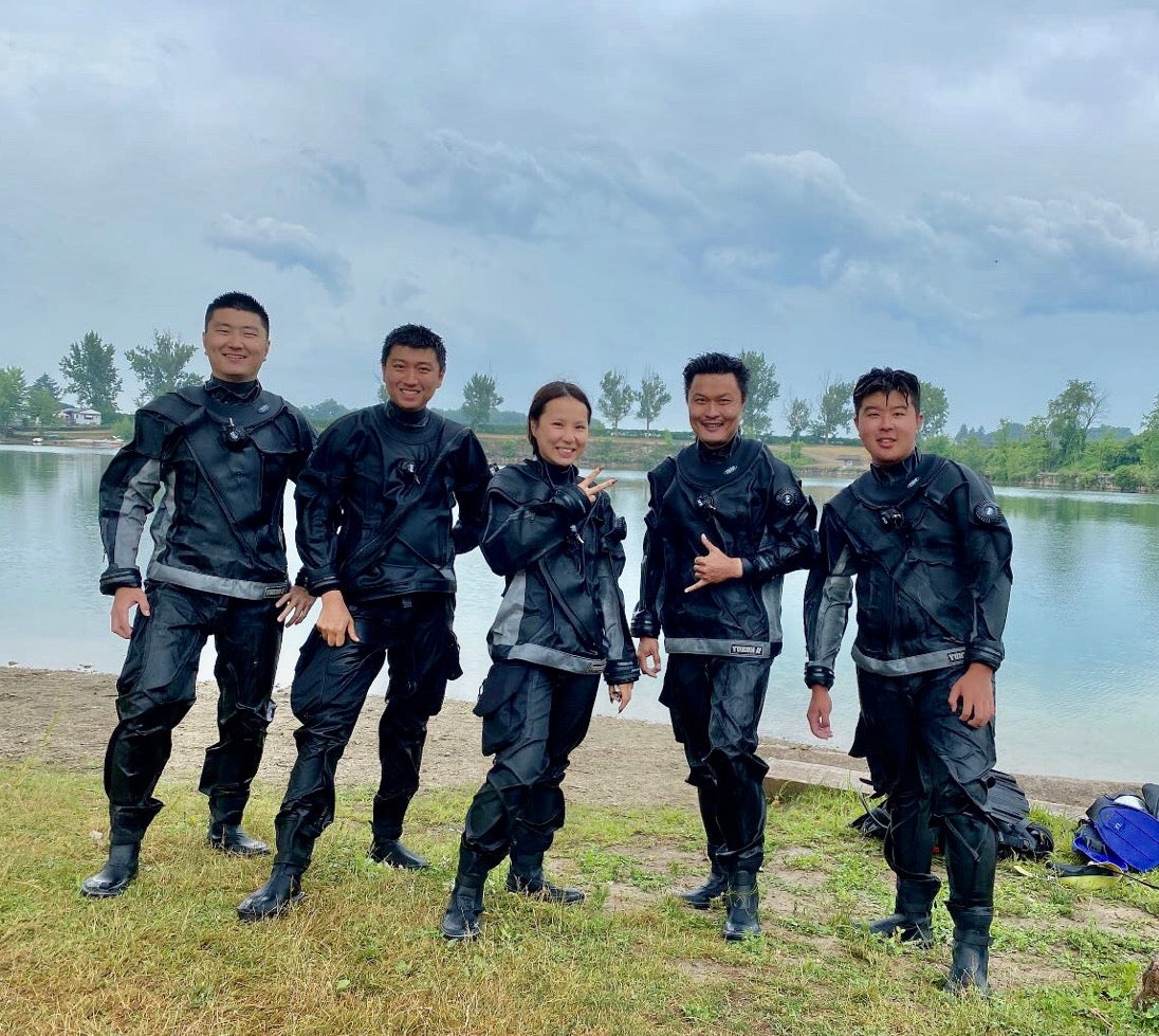 PADI 干衣潜水员课程｜PADI DRUYSUIT DIVER COURSE