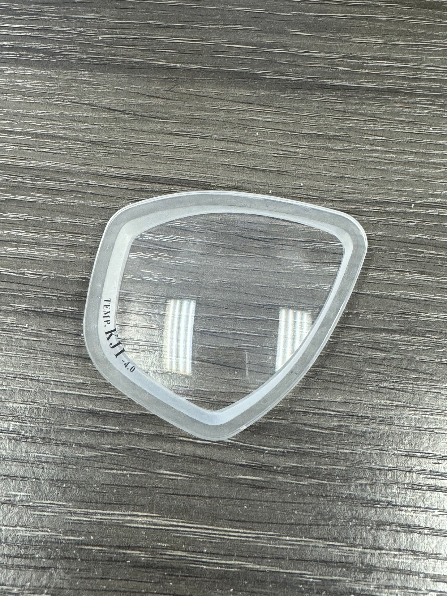 Ornata Minus Lens - 4.00