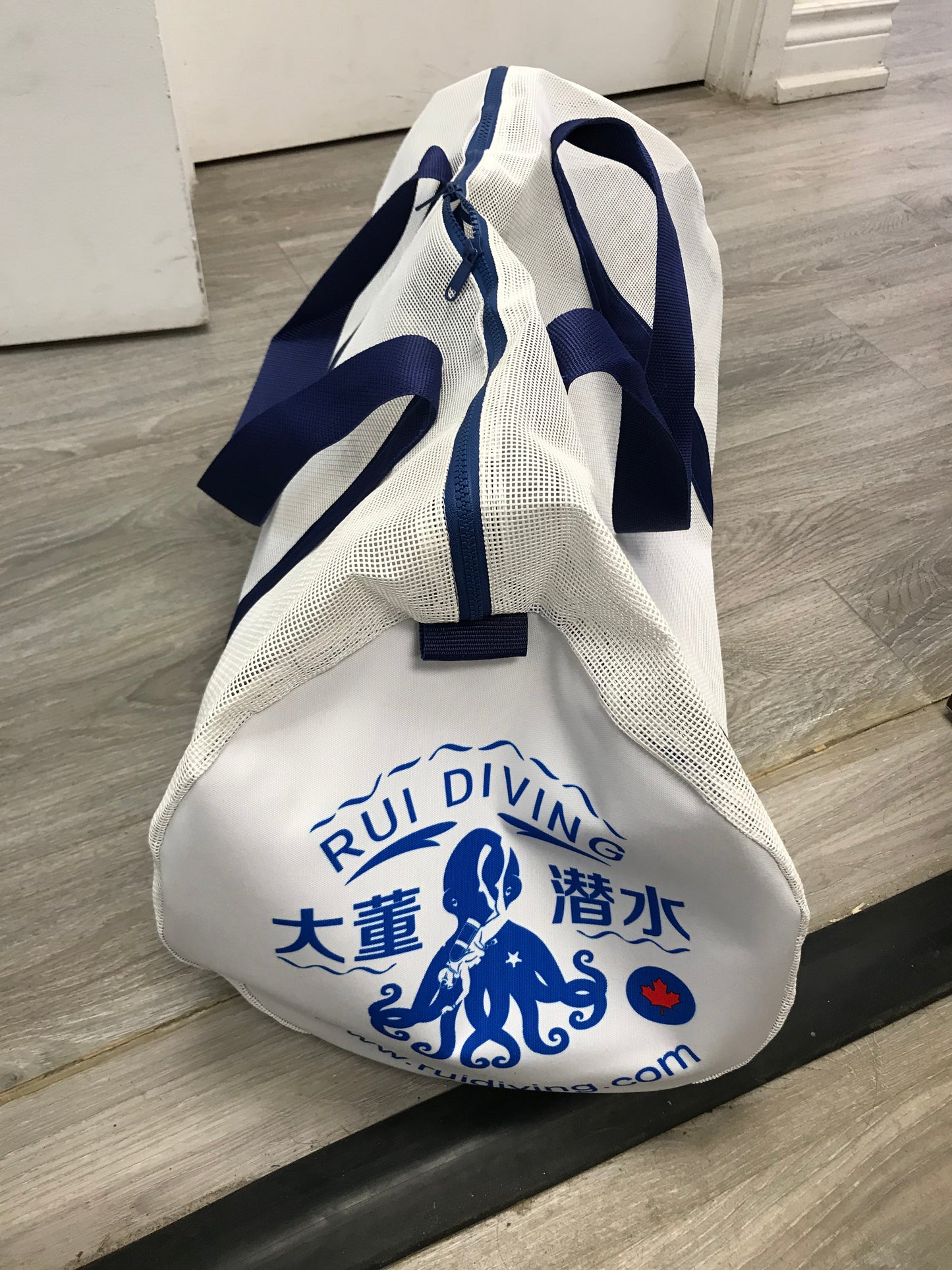RDC 30" Mesh Gear Bag (White w/ Blue)