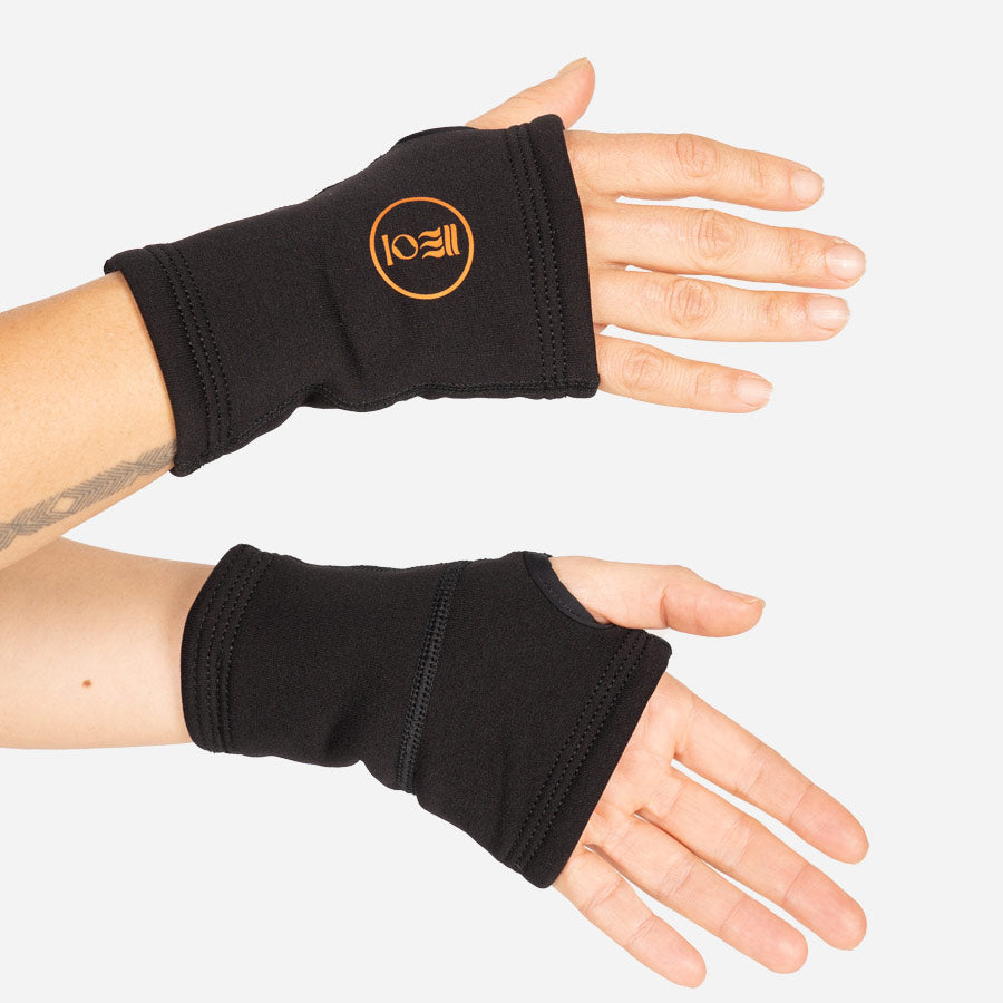 FOURTH ELEMENT XEROTHERM WRIST WARMER