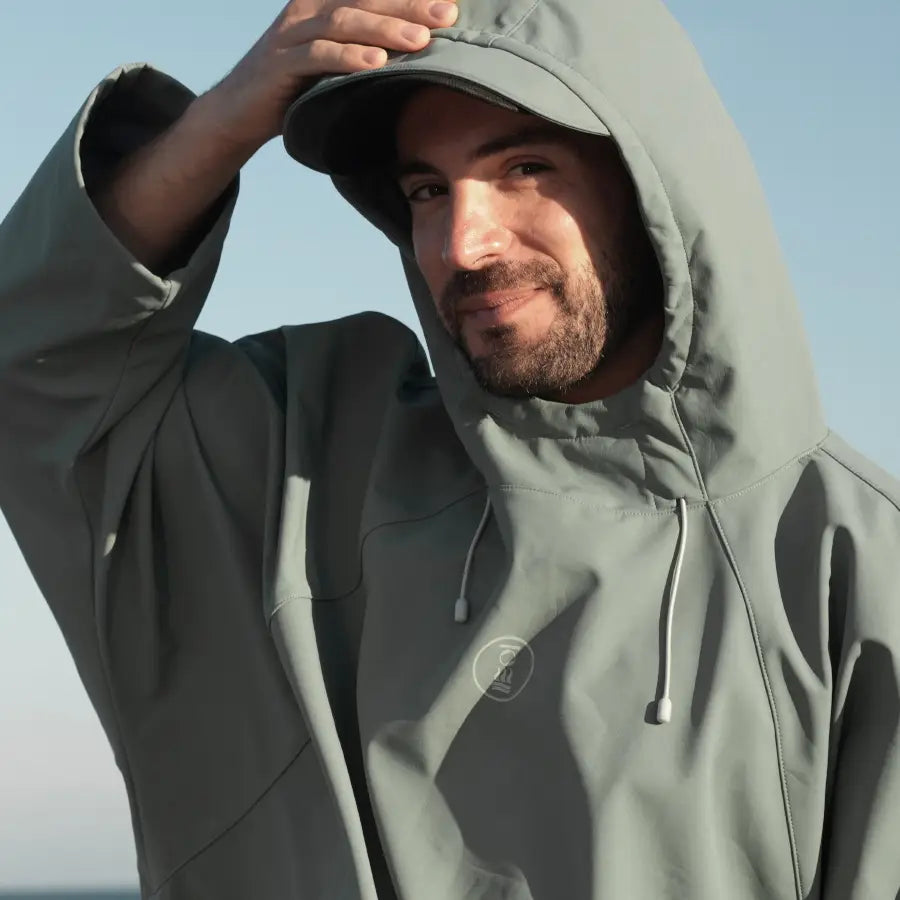 FOURTH ELEMENT STORM PONCHO SEA MOSS MEDIUM