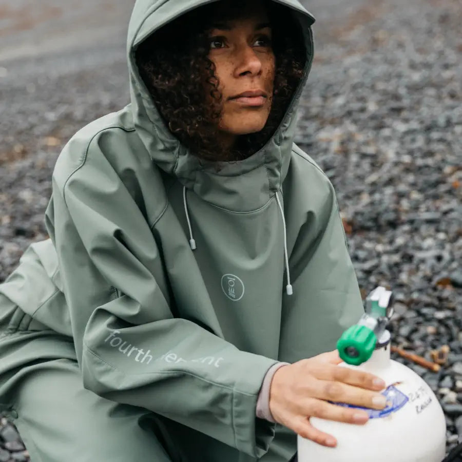 FOURTH ELEMENT STORM PONCHO SEA MOSS MEDIUM