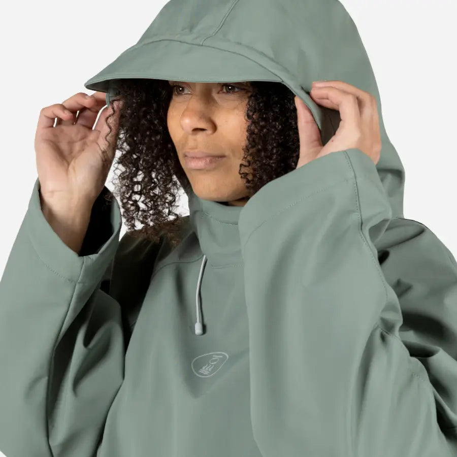 FOURTH ELEMENT STORM PONCHO SEA MOSS MEDIUM