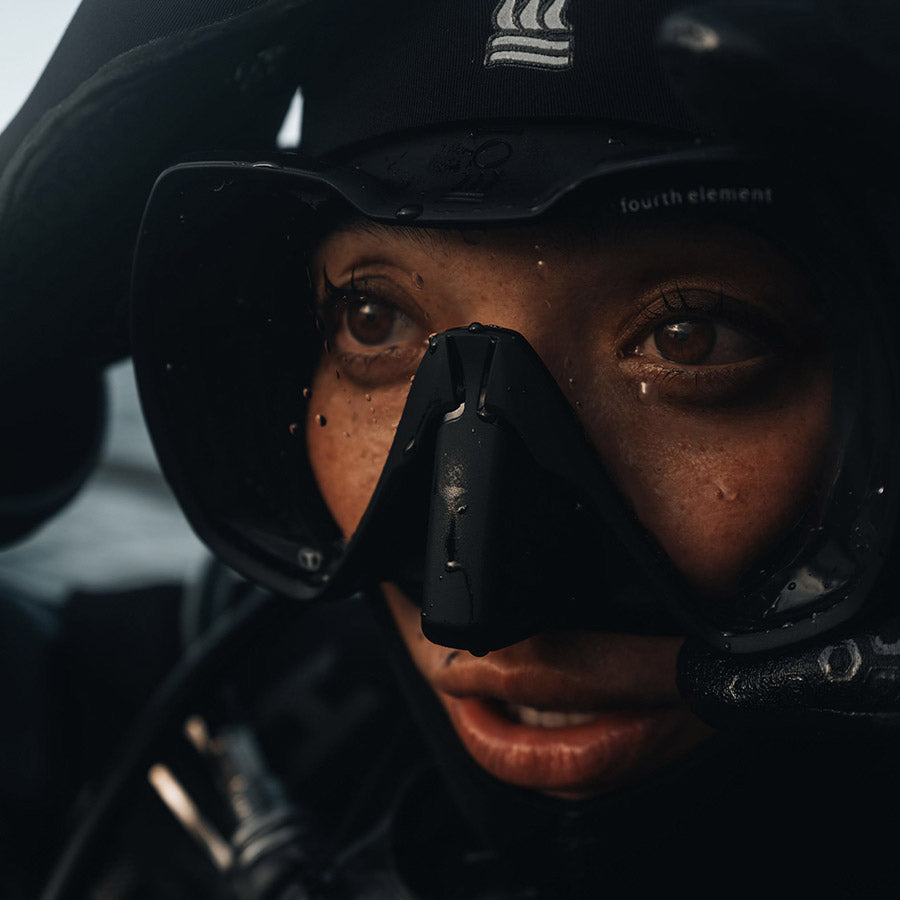 FOURTH ELEMENT SEEKER MASK CLARITY/BLACK